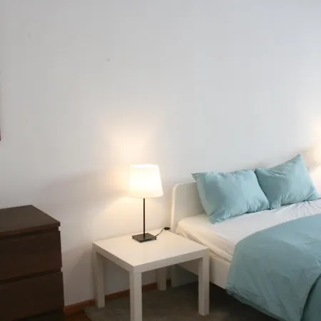 Quarto em Acomodações Particulares Campo Grande Lisboa